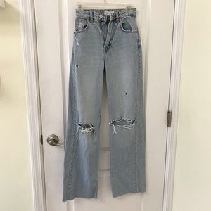 Zara light blue wide leg jeans. Women size 0. Unfinished pant leg. High rise